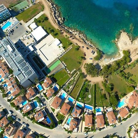Amber - Coralli Beachfront Apartment โปรทาราส ภายนอก รูปภาพ
